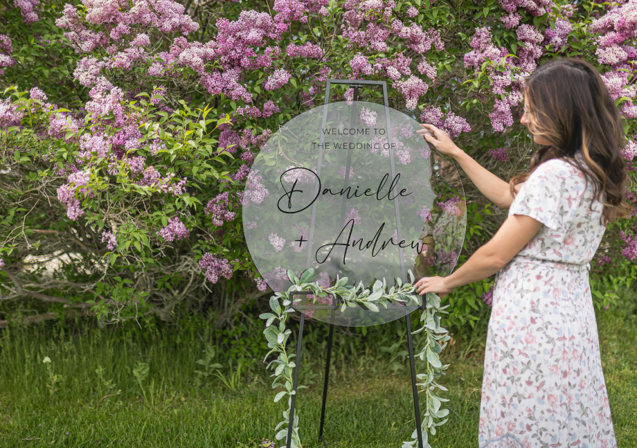 Decorating for a Wedding With Custom Acrylic Signs